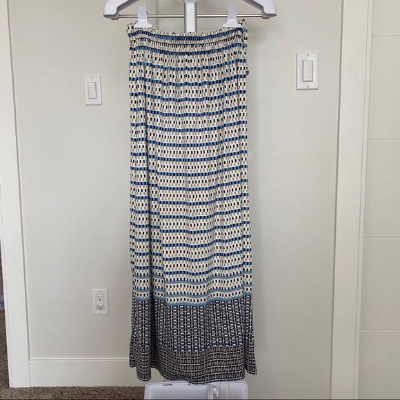 Max Studio Maxi Dress - Picture 5 of 7